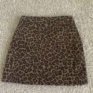 🌿LOFT Brown Leopard Mini Skirt- lined and warm!